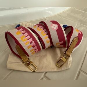 Louis Vuitton Logo Shoulder Strap Jacquard Wide Neutral, Pink